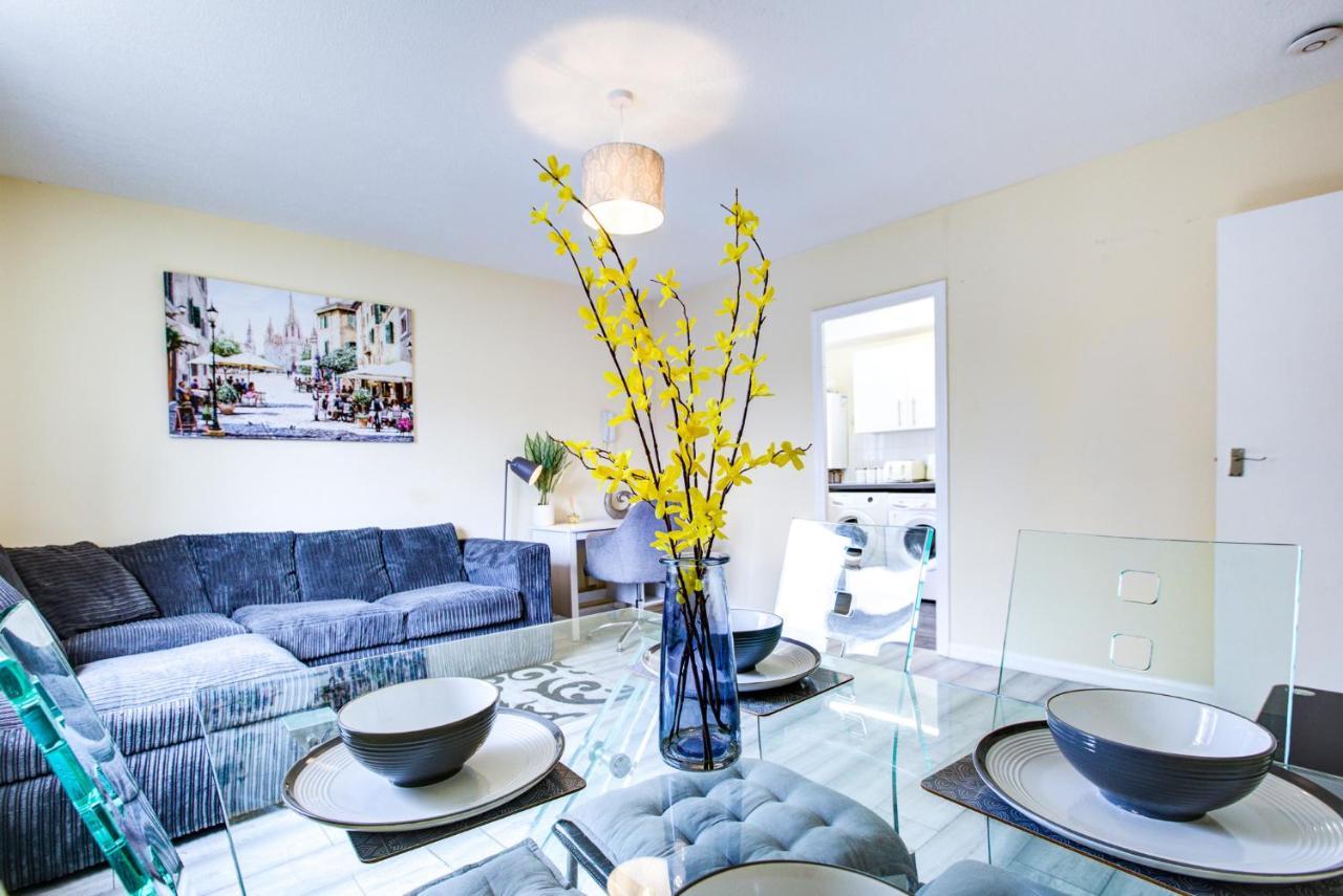 Spacious Urban Apartment In Κρόιντον Εξωτερικό φωτογραφία