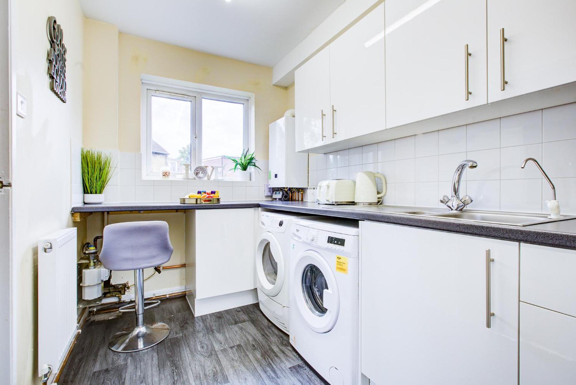 Spacious Urban Apartment In Κρόιντον Εξωτερικό φωτογραφία
